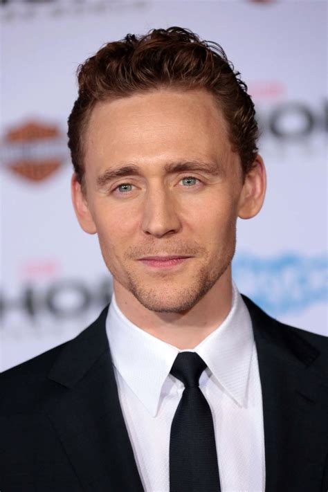 Tom Hiddleston Attends The Premiere Of Marvels ‘thor The Dark World