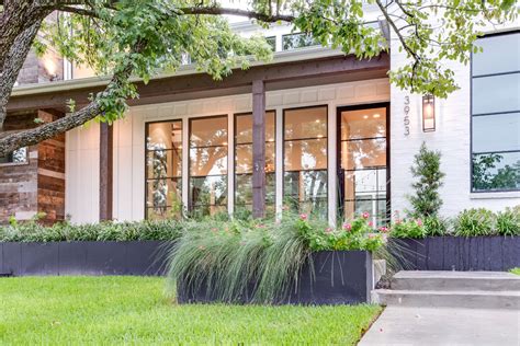 The Genius Bar Country House Exterior Dallas By Rosewood Custom