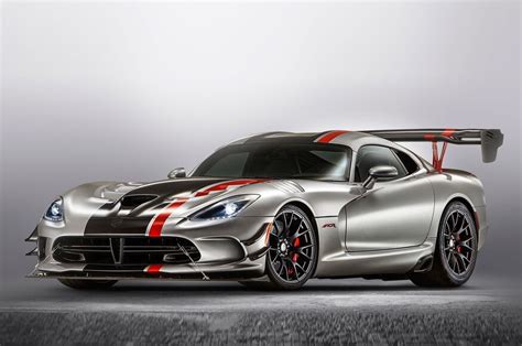 One Last Call Coming For 2017 Dodge Viper Orders