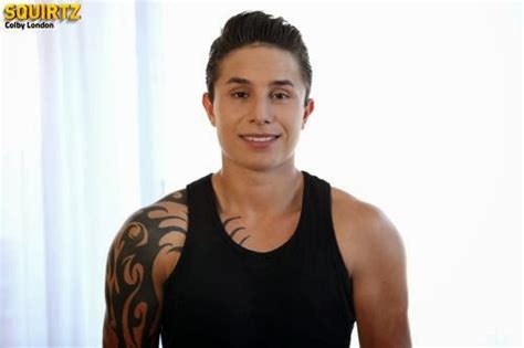 Spazio Gay Foto Filmati Racconti E Annunci Martines Un Nudo Da Sballo