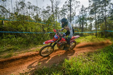 Honda Racing Defende T Tulos No Campeonato Brasileiro De Enduro