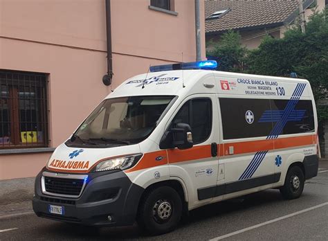 Tragedia A Bareggio Motociclista Perde La Vita In Un Incidente