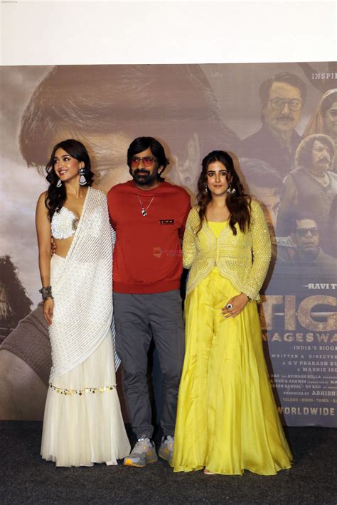 Gayatri Bhardwaj Nupur Sanon Ravi Teja At Tiger Nageswara Rao Trailer