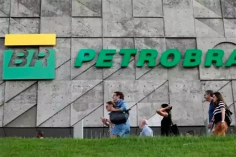 Petrobras PETR3 PETR4 ações sobem após aprovação de mudança na