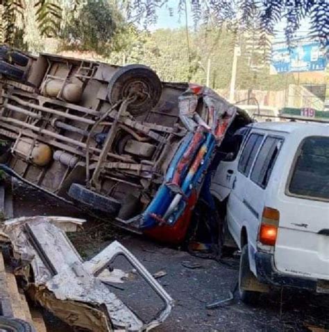 Mueren Al Menos Tres Personas Y Otras Cuatro Resultan Heridas En Choque