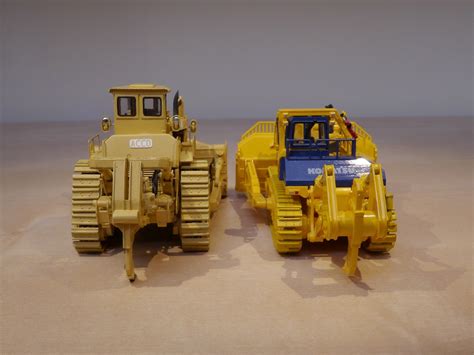 Dozer Acco Vs Komatsu D575 A Veicoli