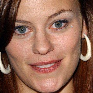 Cassidy Freeman - Bio, Facts, Family | Famous Birthdays