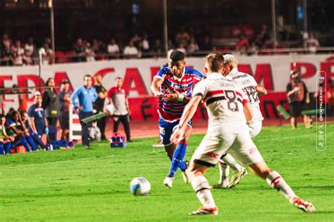 Fortaleza surpreende e vence o São Paulo no MorumBISJogada 10 Últimas