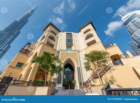 The Souk Al Bahar Located Inside The Downtown Dubai In Front The Dubai