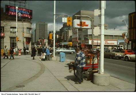 Throwback Photos That Show What Toronto Looked Like In The S