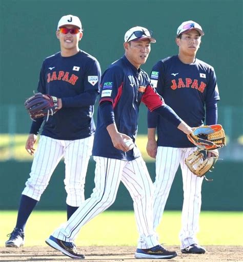 侍ジャパン：巨人：門脇誠選手と広島カープ：小園海斗選手 井端監督から「守備」の直接指導♪ 野球大好き男！！