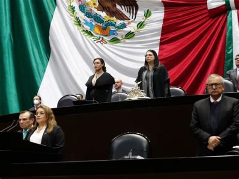 En Memoria De Carlos Urz A Diputados Guardan Minuto De Silencio