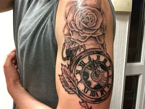 Pocket Watch And Rose Tattoo Watch Tattoos Tattoos Pocket Watch Tattoo