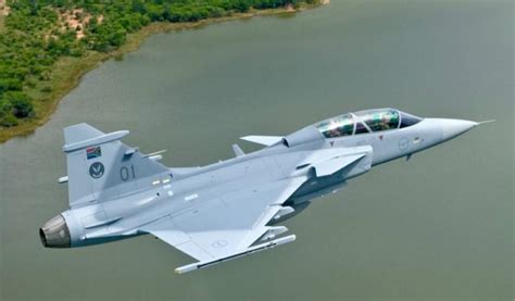 Sem Dinheiro Para Voar Frica Do Sul Pode Vender Seus Ca As Gripen