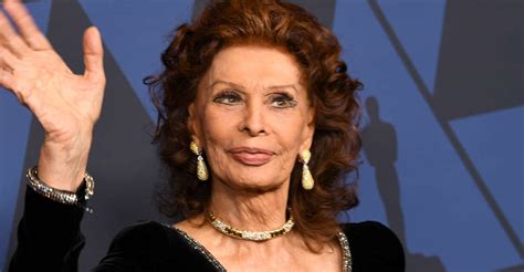 Oscar Winning Italian Actress Sophia Loren Hospitalised After Fall