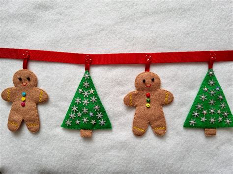 Gingerbread Man And Tree Bunting Creative Stitching