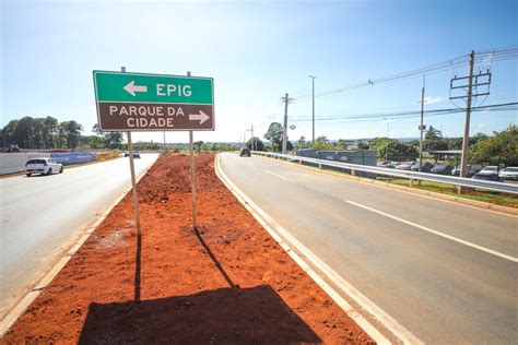 Alças De Acesso Ao Viaduto Do Sudoeste Para O Parque Da Cidade Estão