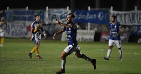 Sarmiento Sigue A Paso Arrollador Gole A Defensores De La Boca Y Est