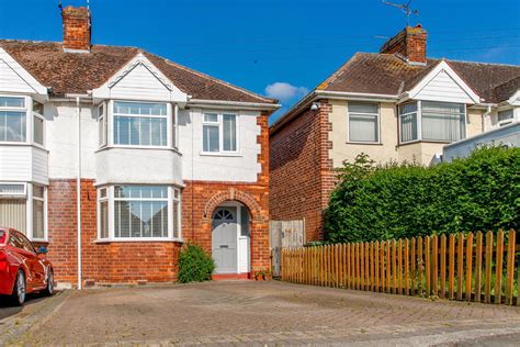 Bedroom End Of Terrace House For Sale In Leamington Spa