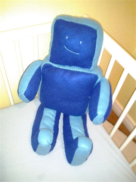 Plush Robot by ClassicCattness on DeviantArt