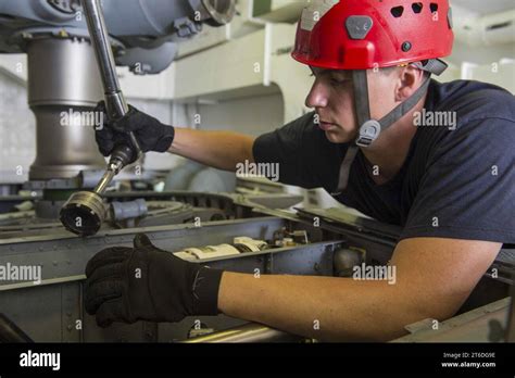 Uss Farragut Operations 150706 Stock Photo Alamy