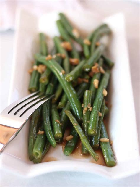 Sautéed Green Beans With Balsamic Vinegar And Garlic Bite On The Side