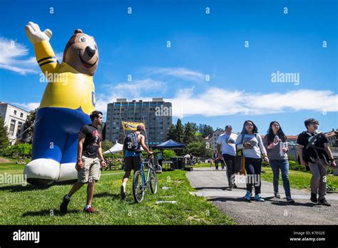 Berkeley campus hi-res stock photography and images - Alamy