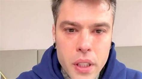 Fedez Operato Al San Raffaele Di Milano Il Messaggio Dallospedale Da