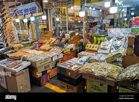Gwangjang Market Traditional Market At Seoul South Korea Stock Photo