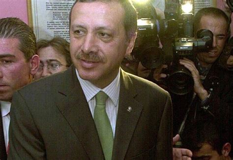 Erdoğandan 3 Kasım 2002 Paylaşımı 20 Yıl önce Bugün Bu Saatler