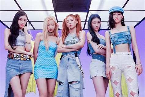 ITZY Becomes 2nd K-Pop Girl Group In History To Chart 4 Different ...