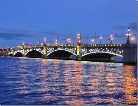 Троицкий мост в Санкт-Петербурге