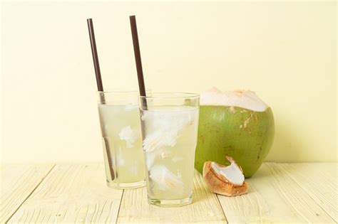 Ini Dampak Jika Minum Air Kelapa Selama 7 Hari Berturut Turut