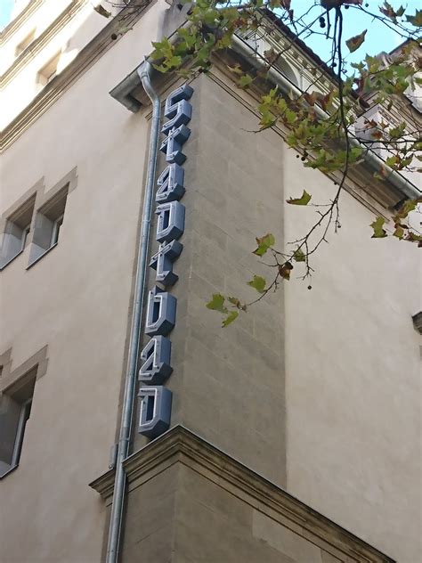 Stadtbad Prenzlauer Berg Schwimmen Im Schwimmbad Oderberger Straße