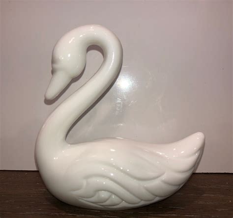 Fenton White Swan Figure Vintage Signed Fenton Swan Fenton Etsy