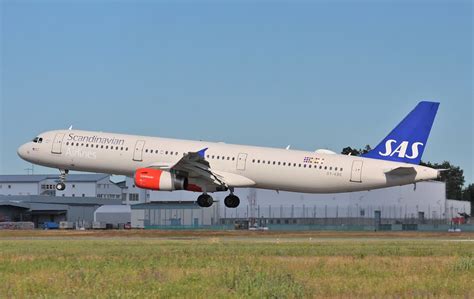 Oy Kbe Airbus A Sas Scandinavian Airlines Stockho Flickr