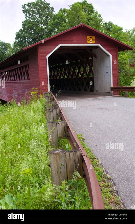 Covered Bridges Of Vermont By River Henry Bridge In Bennington Vt 1840