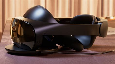 Meta Unveils 1 499 Quest Pro VR Headset Destructoid