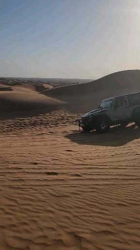 Dune bashing in Dubai [동영상]