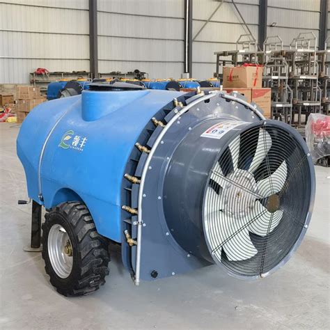 Agricultural Equipment Farm 1600 Liter Double Fan Trailed Tractor Air