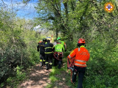 Doppio Intervento Del Soccorso Alpino Recuperati Due Escursionisti In