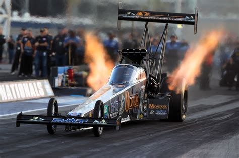 Top Fuel Dragsters Light Up The Las Vegas Strip Throttling To Over 332 Mph Autoevolution