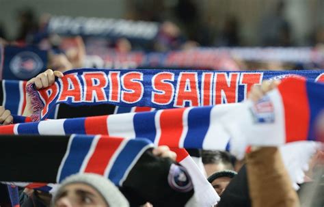 Om Psg Les Supporters Parisiens Interdits De D Placement