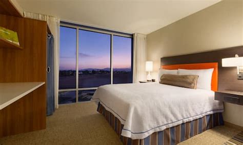 Home2 Suites by Hilton Phoenix Chandler, AZ Hotel Rooms