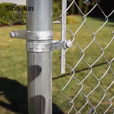 Hot Dip Galvanized Zinc Coated Ft Ft M Roll Cyclone Wire Fencing