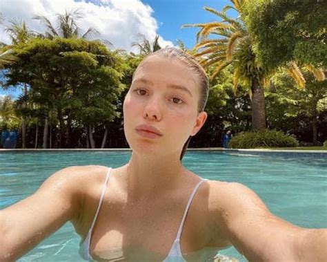 10 Hot Sexy Cristina Iglesias Bikini Pics