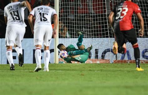 Colón No Pasó Del Empate Con Newells Y Gorosito Sigue Sin Ganar