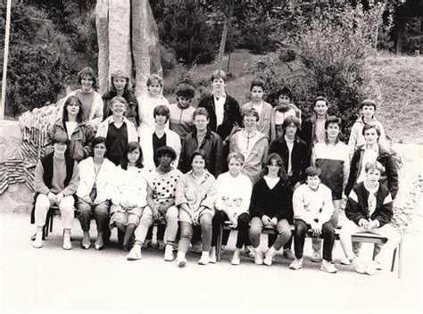 Photo de classe 4e4 de 1984 Collège Lavoisier Copains d avant