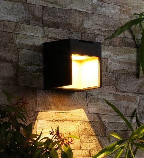 Buy Black Metal Outdoor Wall Light By Eliante By Jainsons Lights at 48% ...