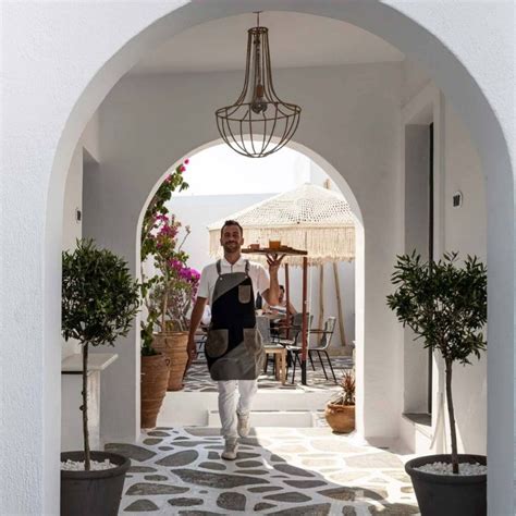 Stay at Sandaya Luxury Suites, Paros | Unforgettable Greece